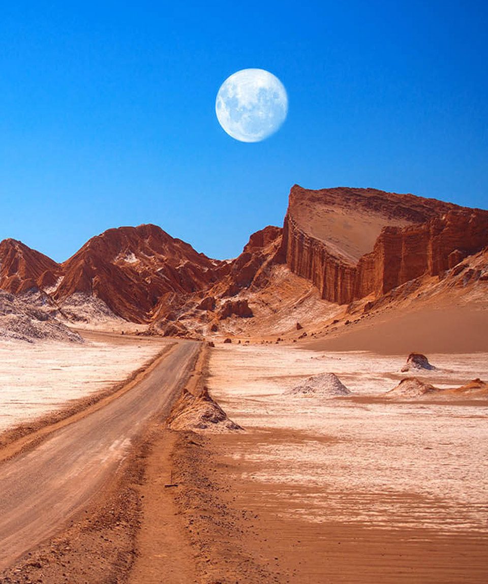 capricornioexpediciones.com-valle-de-la-luna-960x1149