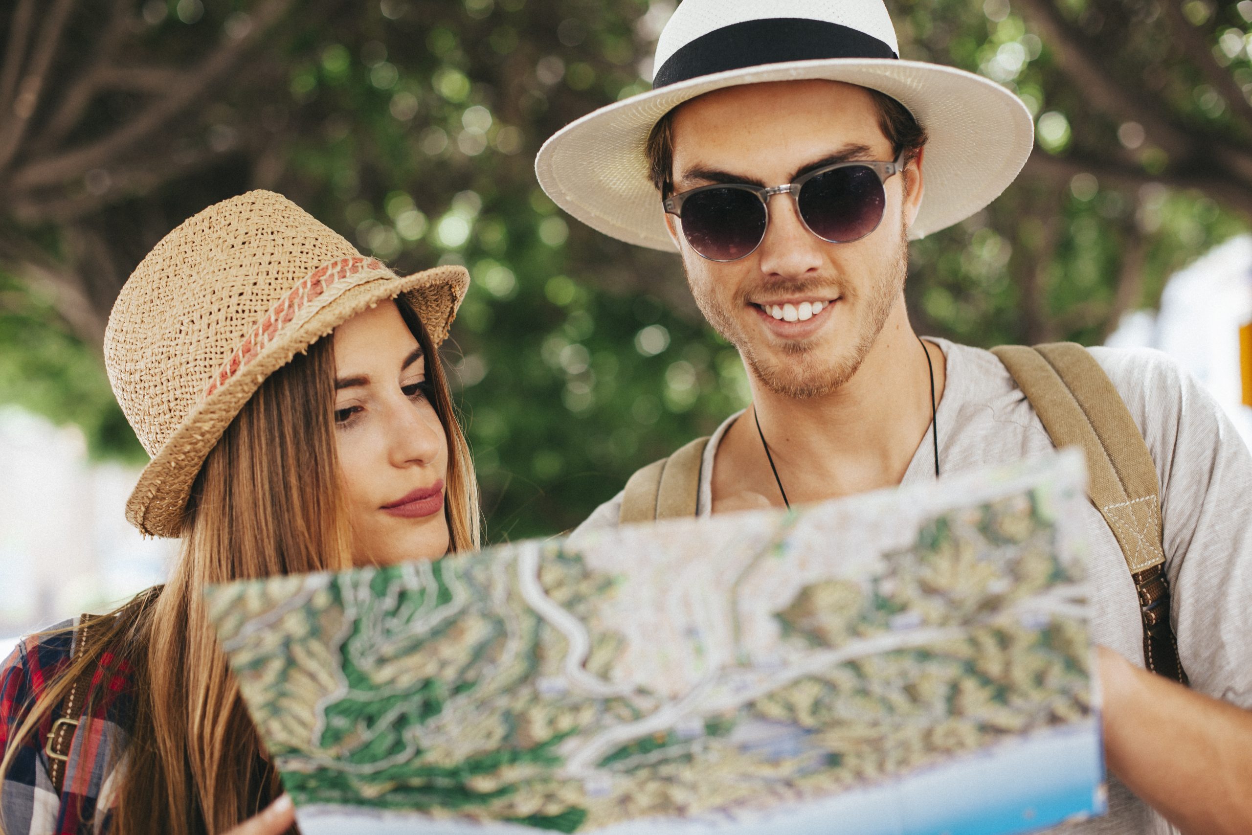 turistas-felices-mapa